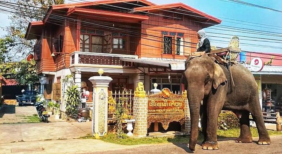 Khamphouy Guesthouse Champasak Exterior foto